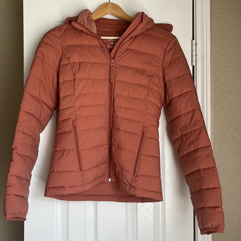 Abercrombie & Fitch Stretch Lightweight Packable Puffer Jacket Size Small